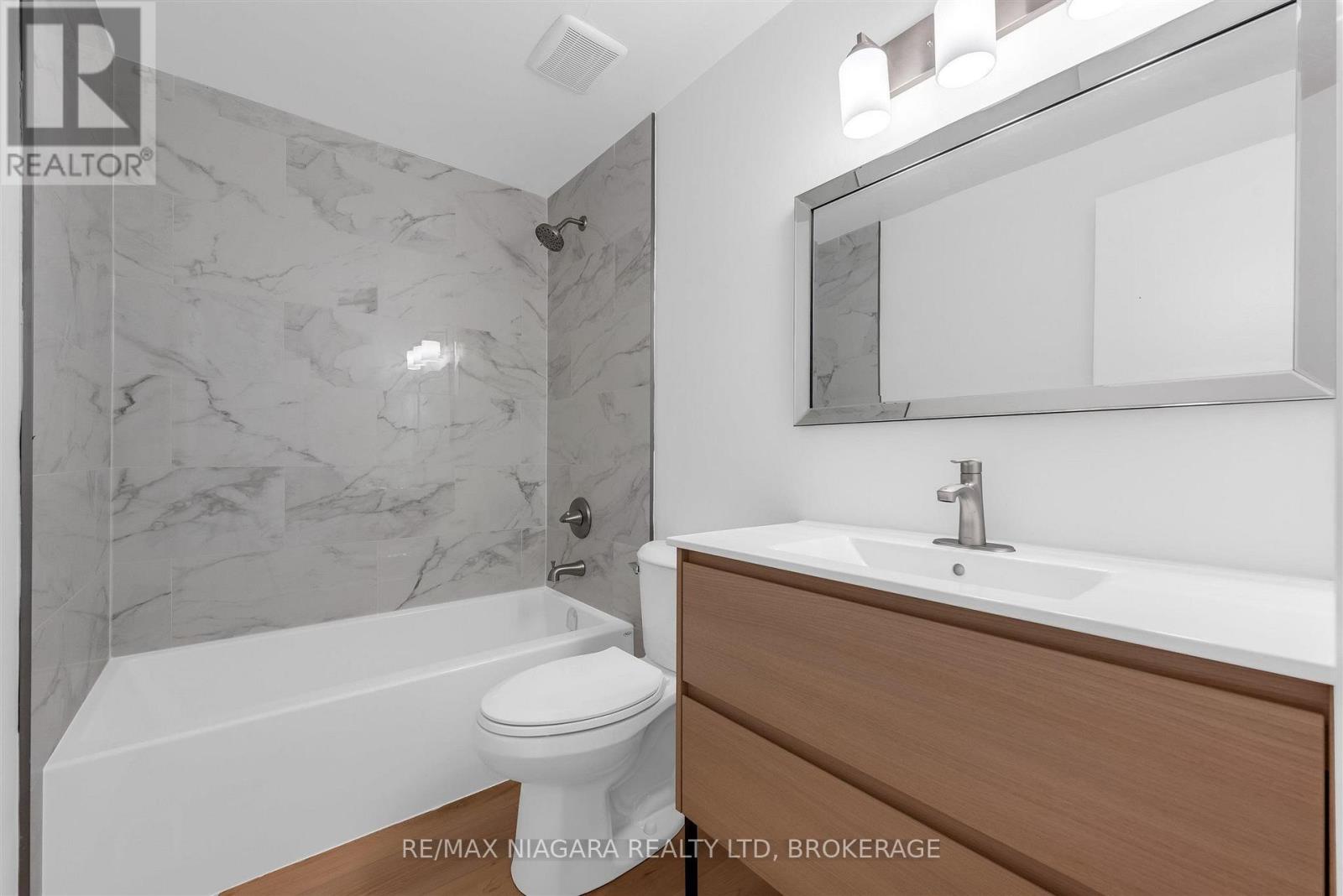 2 BALDWIN CRESCENT - 13
