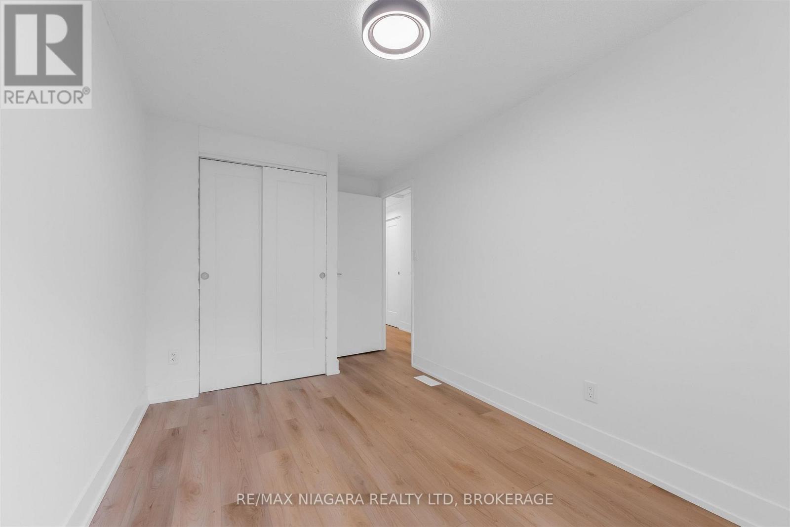 2 BALDWIN CRESCENT - 15