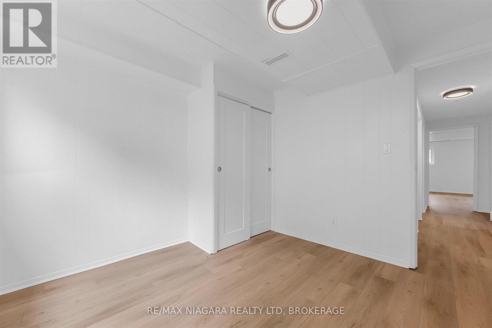 2 BALDWIN CRESCENT - 25