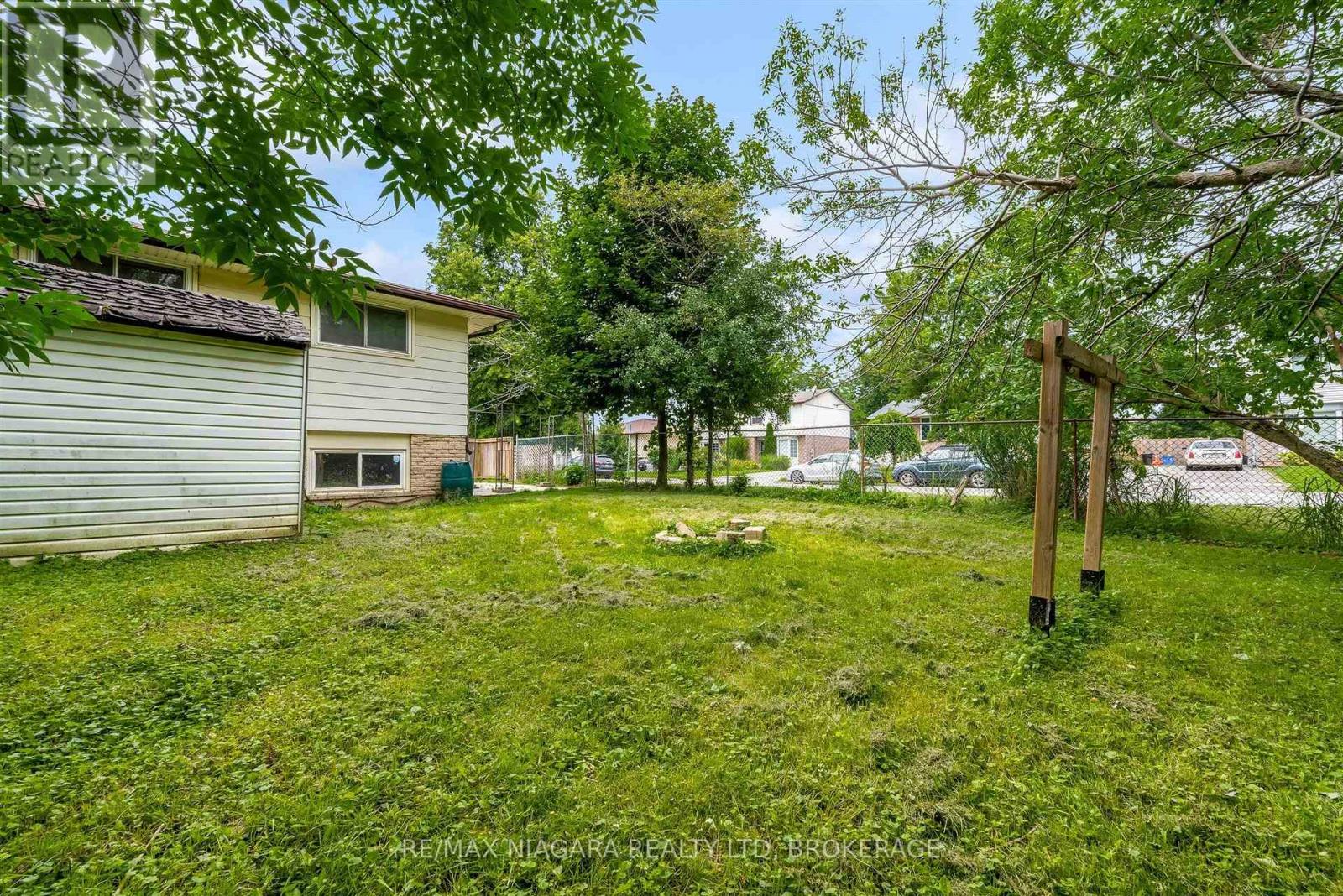 2 BALDWIN CRESCENT - 28
