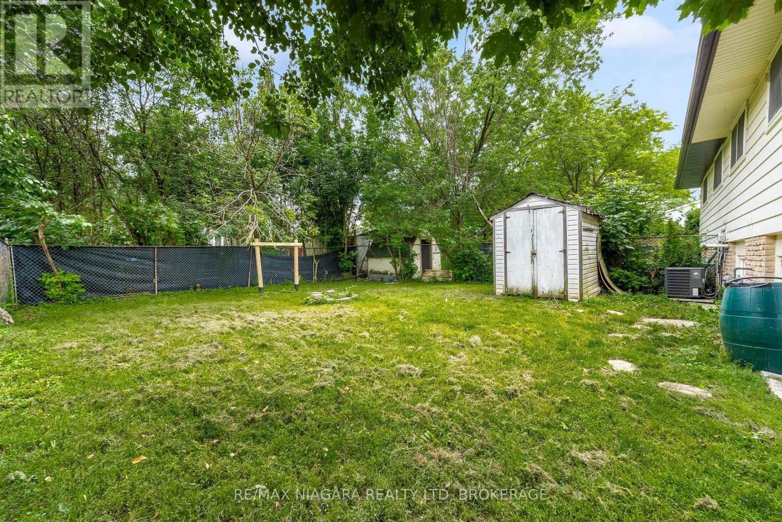 2 BALDWIN CRESCENT - 29