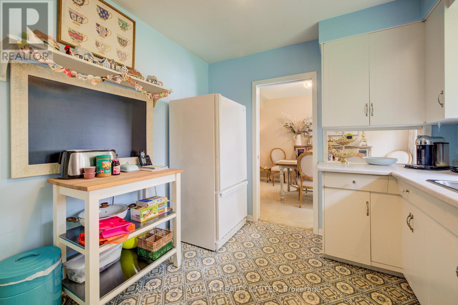 163 LAKESHORE ROAD - Image 16