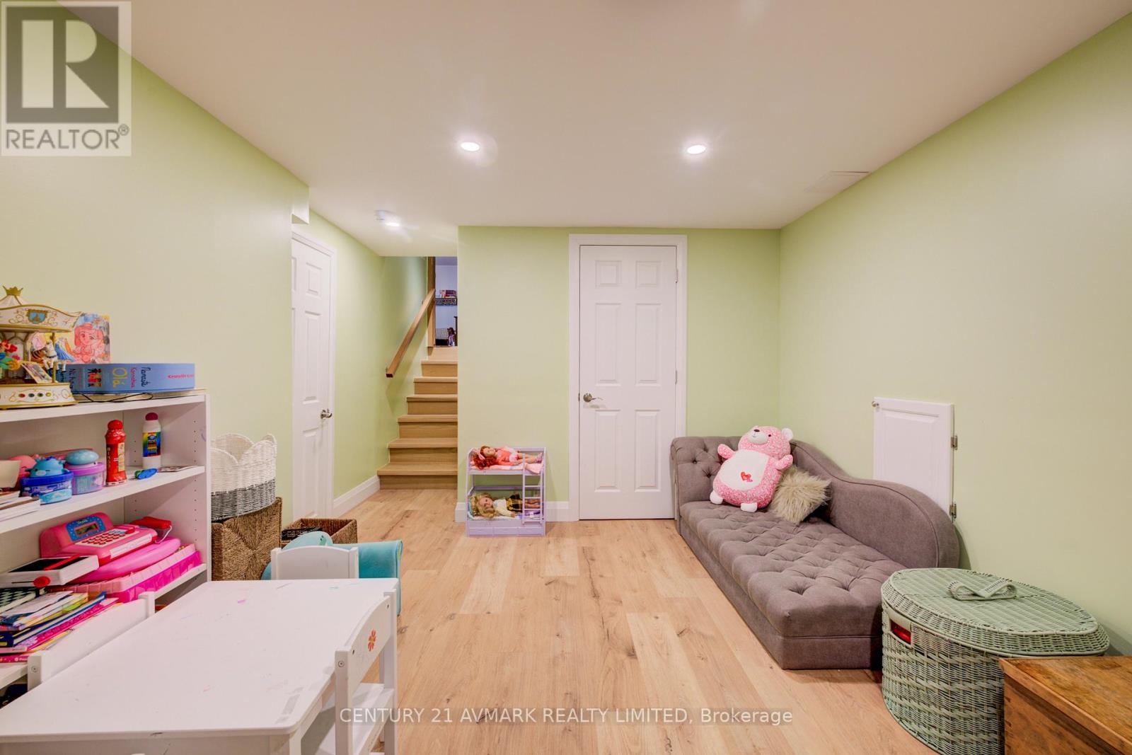 163 LAKESHORE ROAD - Image 25