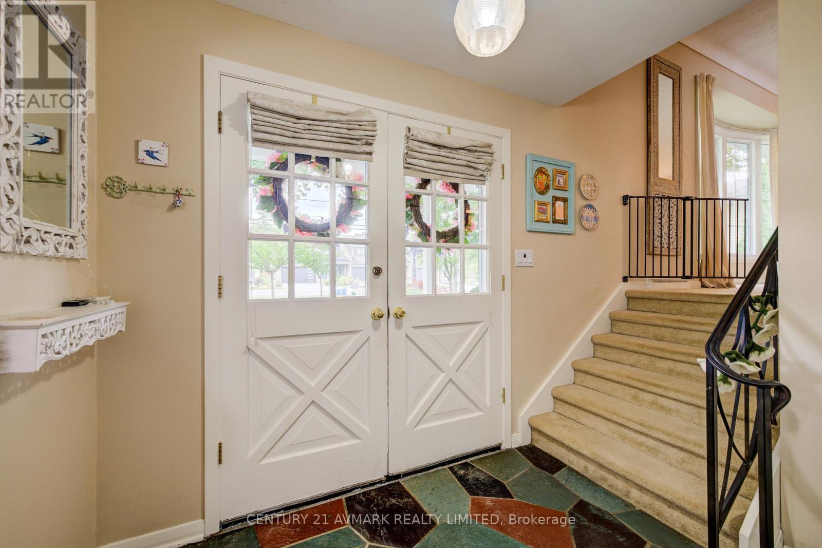 163 LAKESHORE ROAD - Image 3