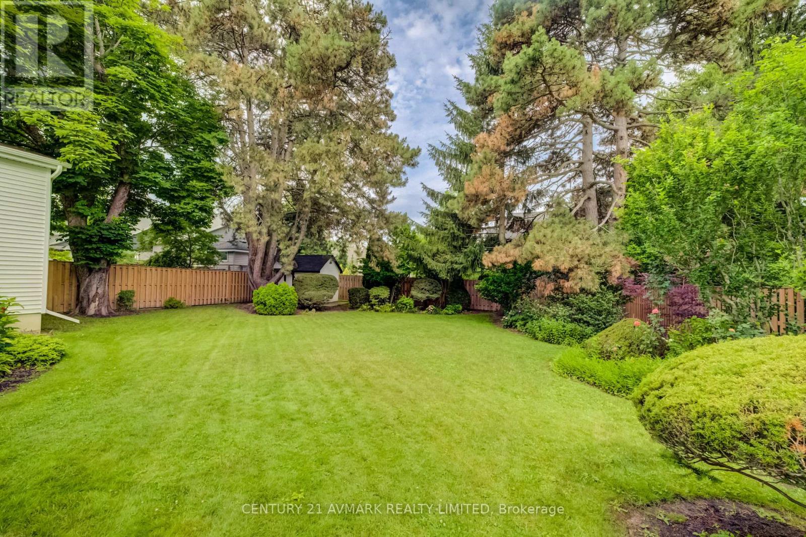 163 LAKESHORE ROAD - Image 30