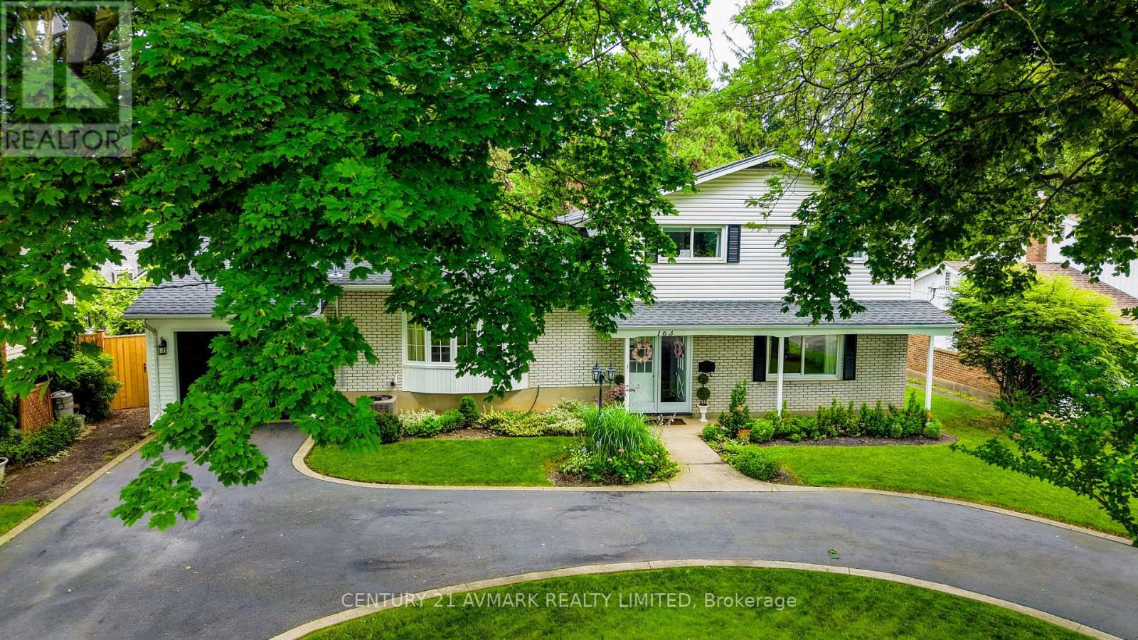 163 LAKESHORE ROAD - Image 35
