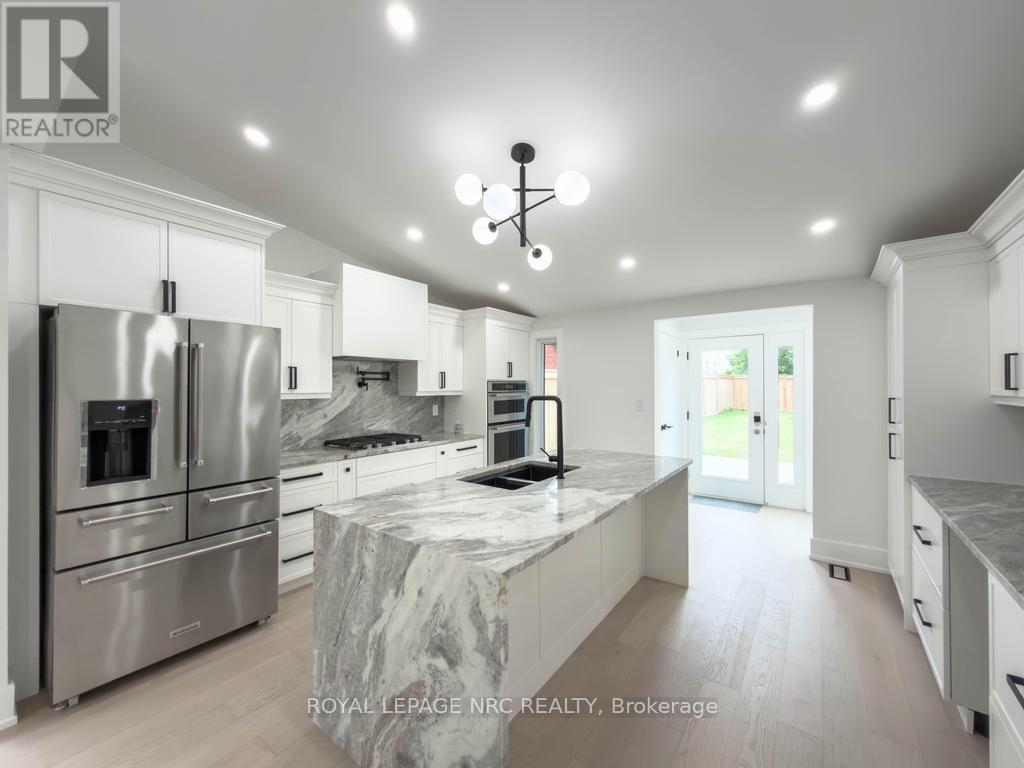4392 ONTARIO STREET - 15