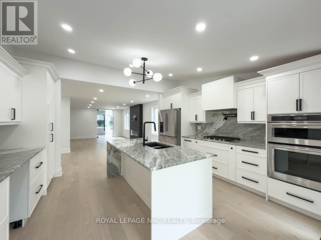 4392 ONTARIO STREET - 18