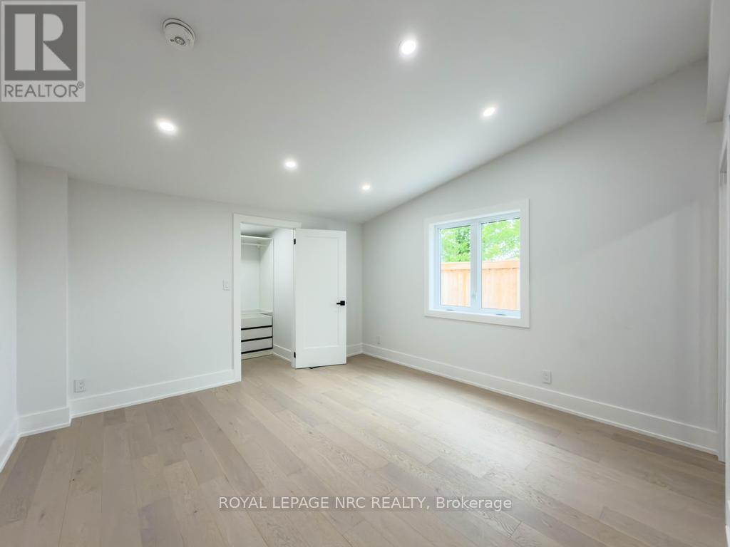4392 ONTARIO STREET - 22