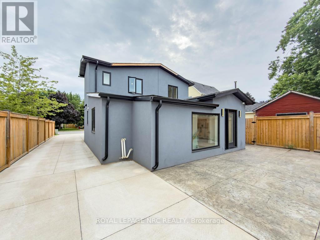4392 ONTARIO STREET - 44