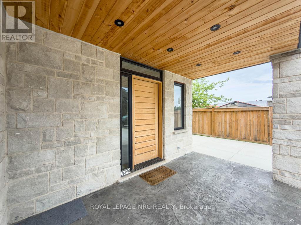 4392 ONTARIO STREET - 7