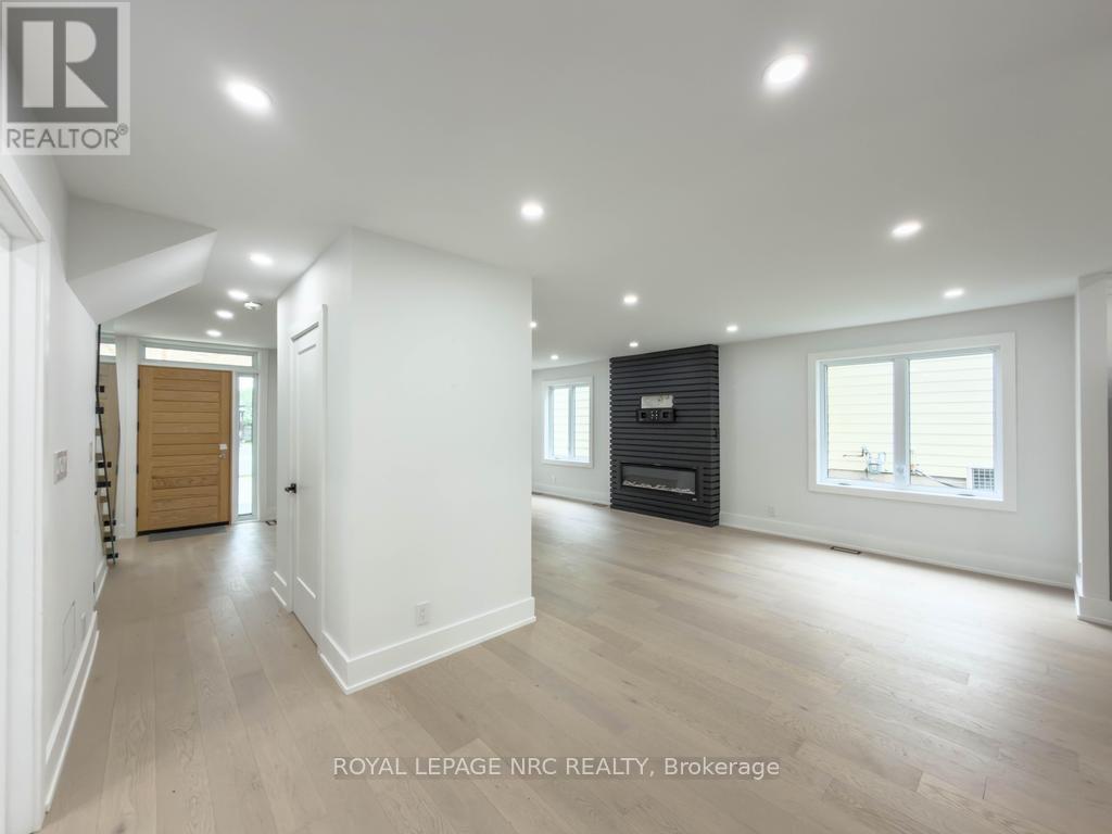 4392 ONTARIO STREET - 9