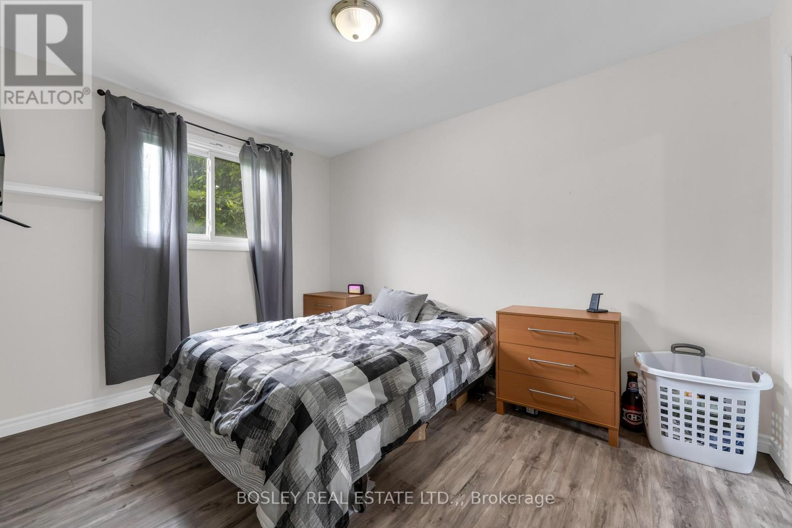 32 GRANDVIEW DRIVE - 14