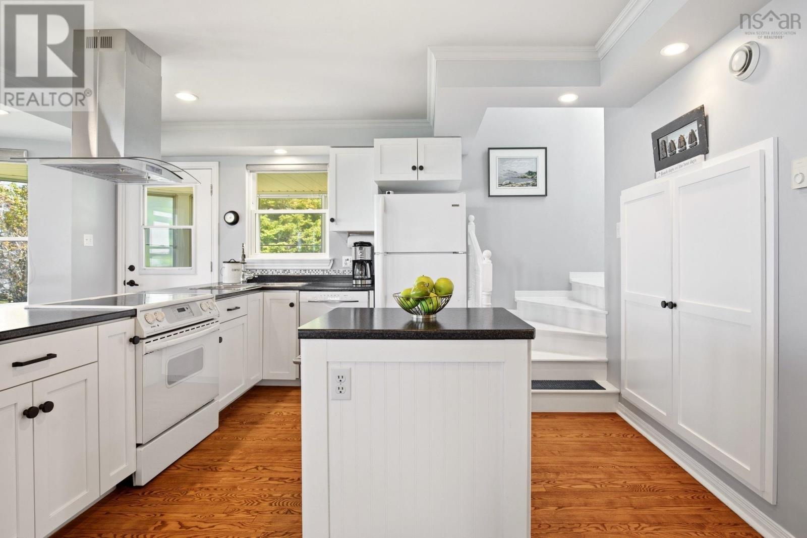 889 Blue Sea Road - 8