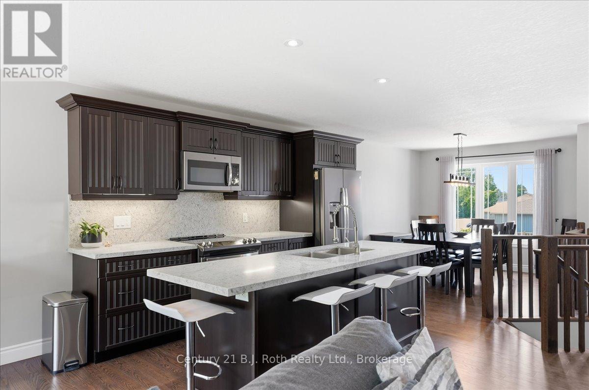 27 RALPH DALTON BOULEVARD - 16