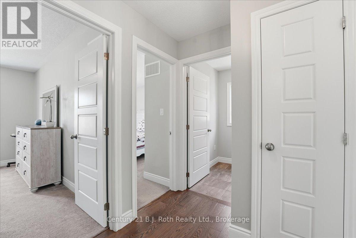 27 RALPH DALTON BOULEVARD - 22