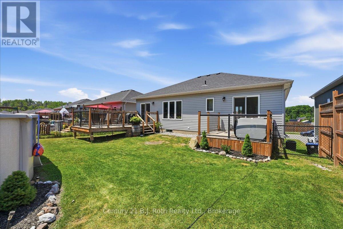 27 RALPH DALTON BOULEVARD - 43
