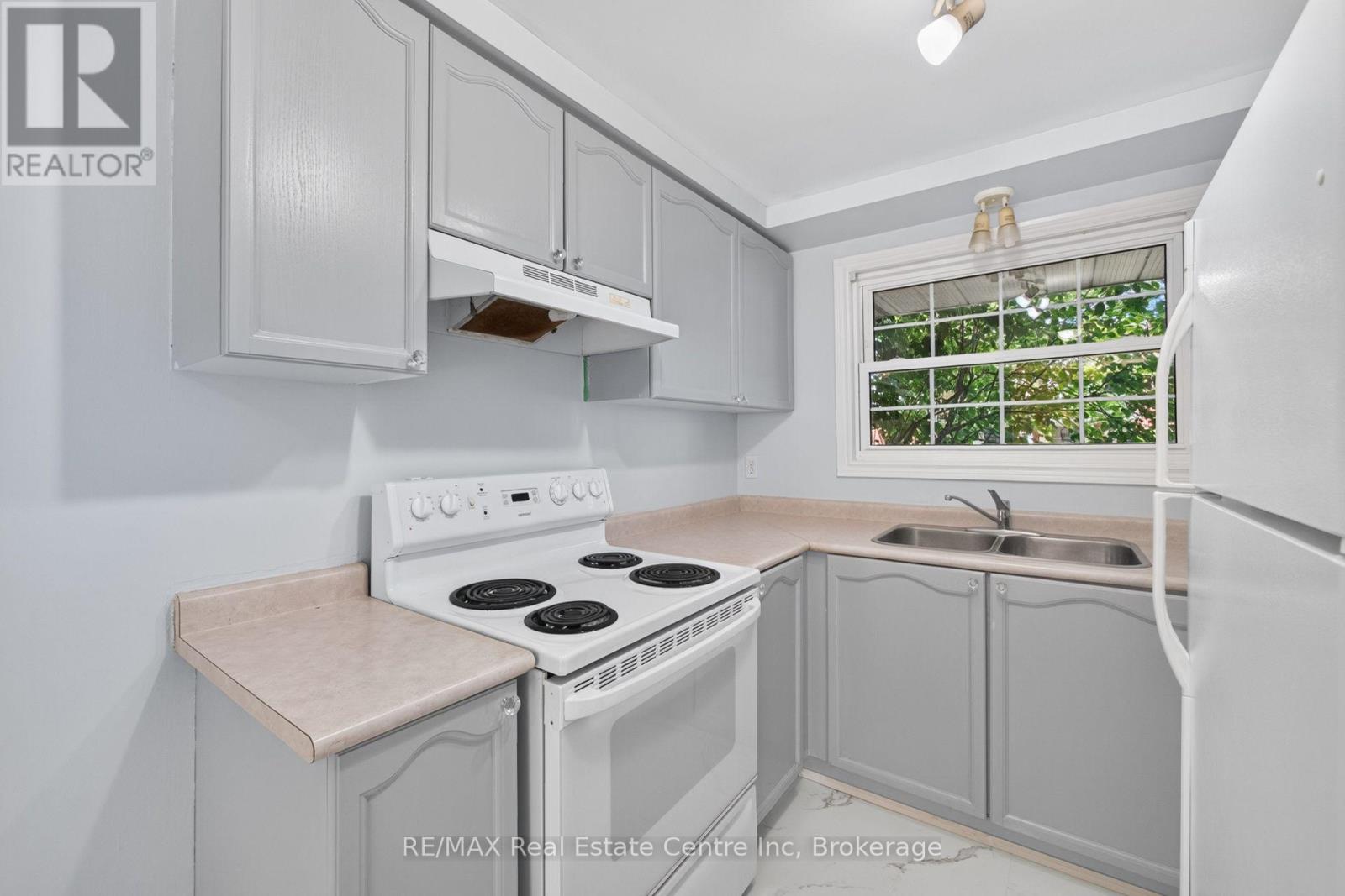 #86 129 VICTORIA ROAD N - 20