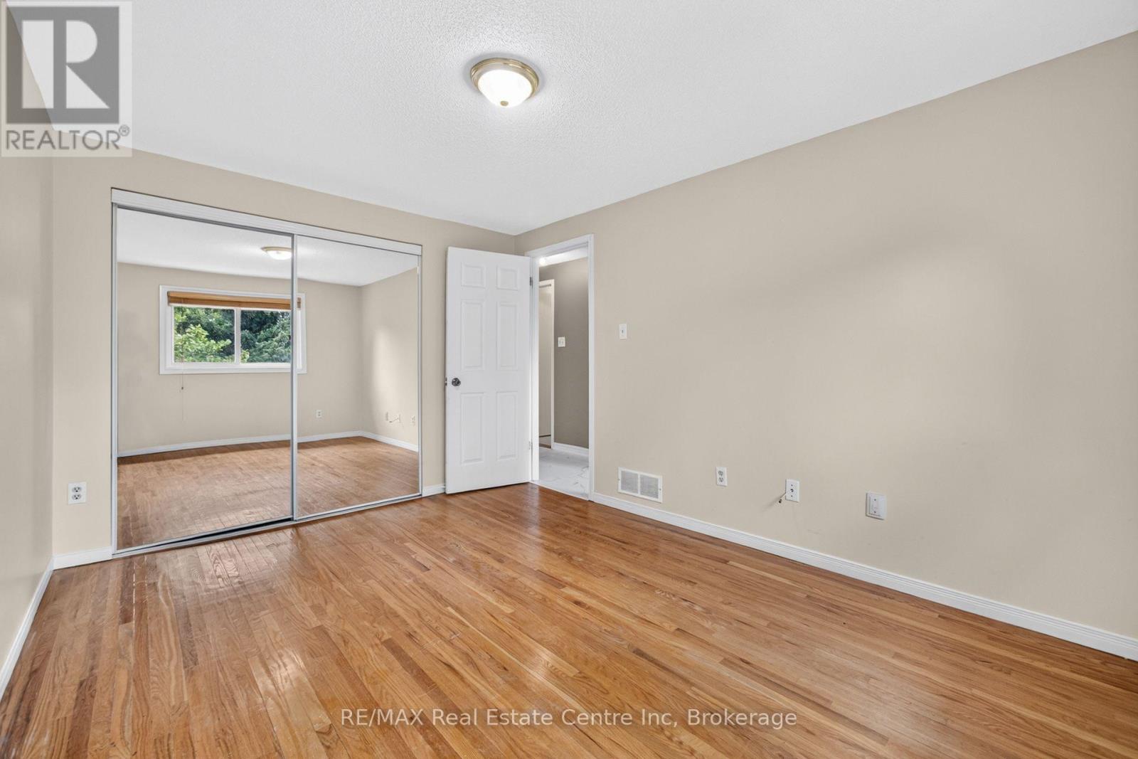 #86 129 VICTORIA ROAD N - 32