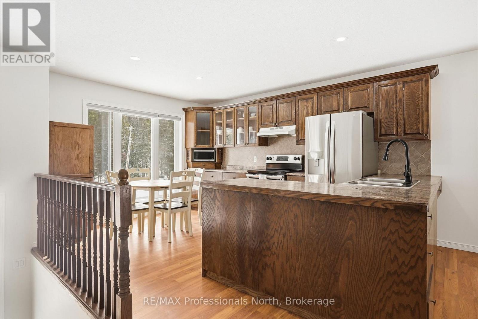 1036 POST ROAD - Image 10
