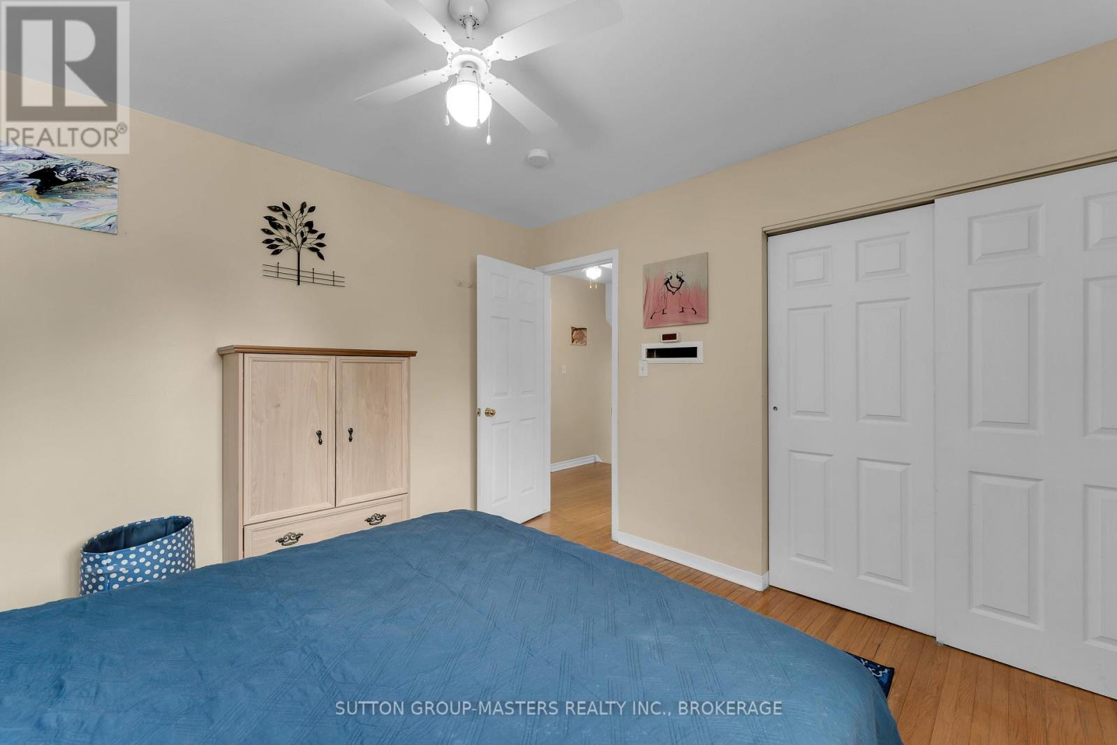 21 MCDONALD CRESCENT - 20