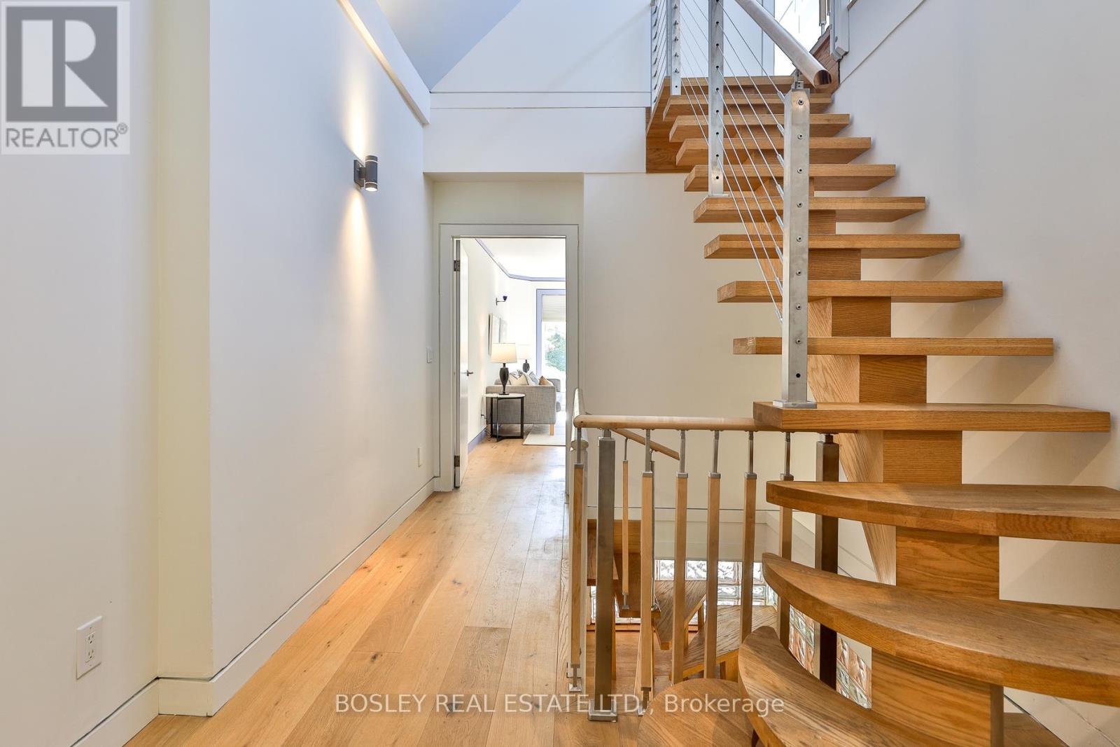301 KEEWATIN AVENUE - 11
