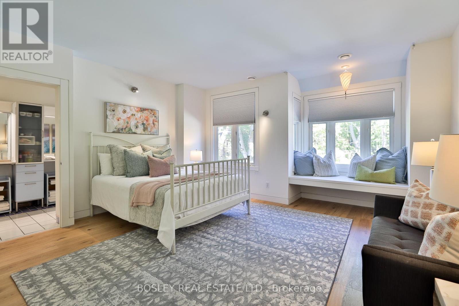301 KEEWATIN AVENUE - 28