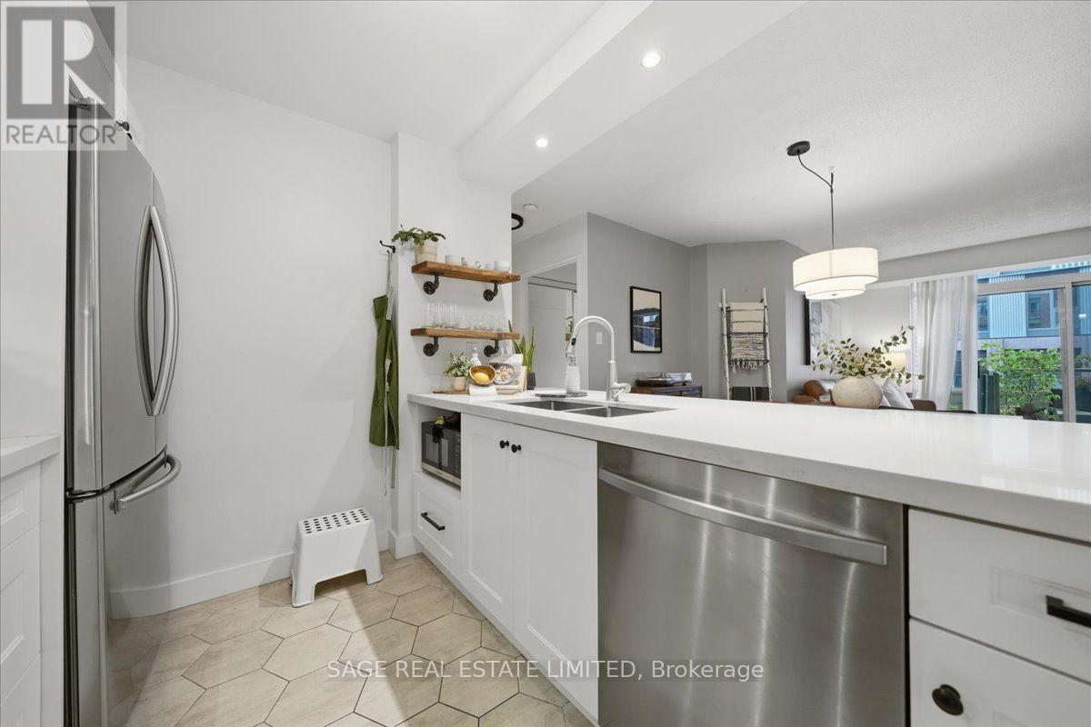 #302 70 MILL STREET - 10