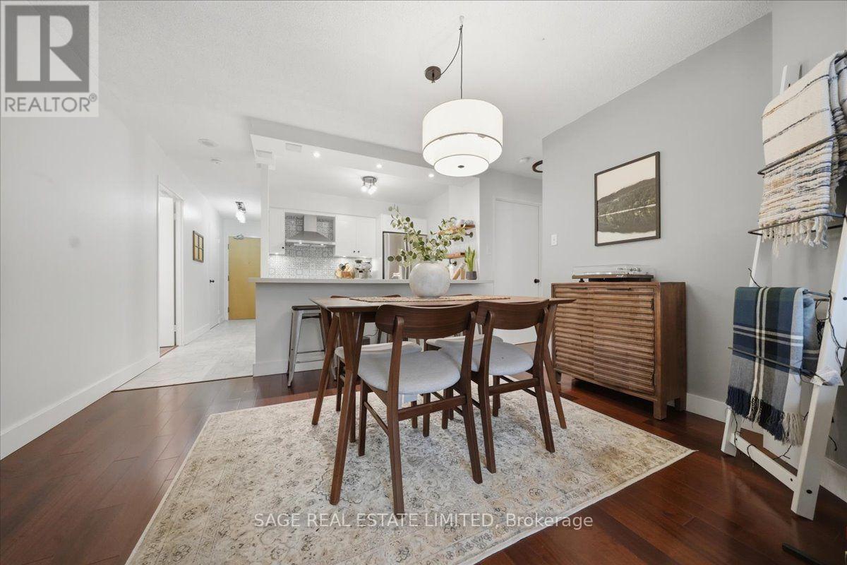 #302 70 MILL STREET - 7
