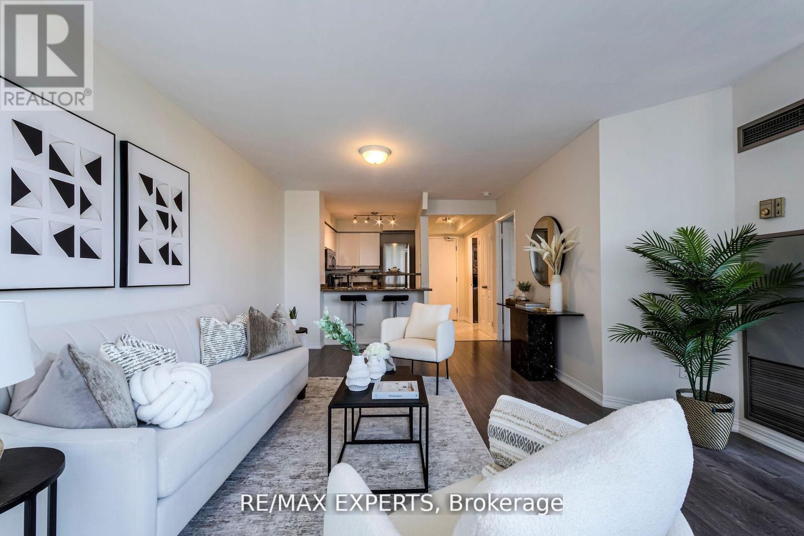 #1006 942 YONGE STREET - 25