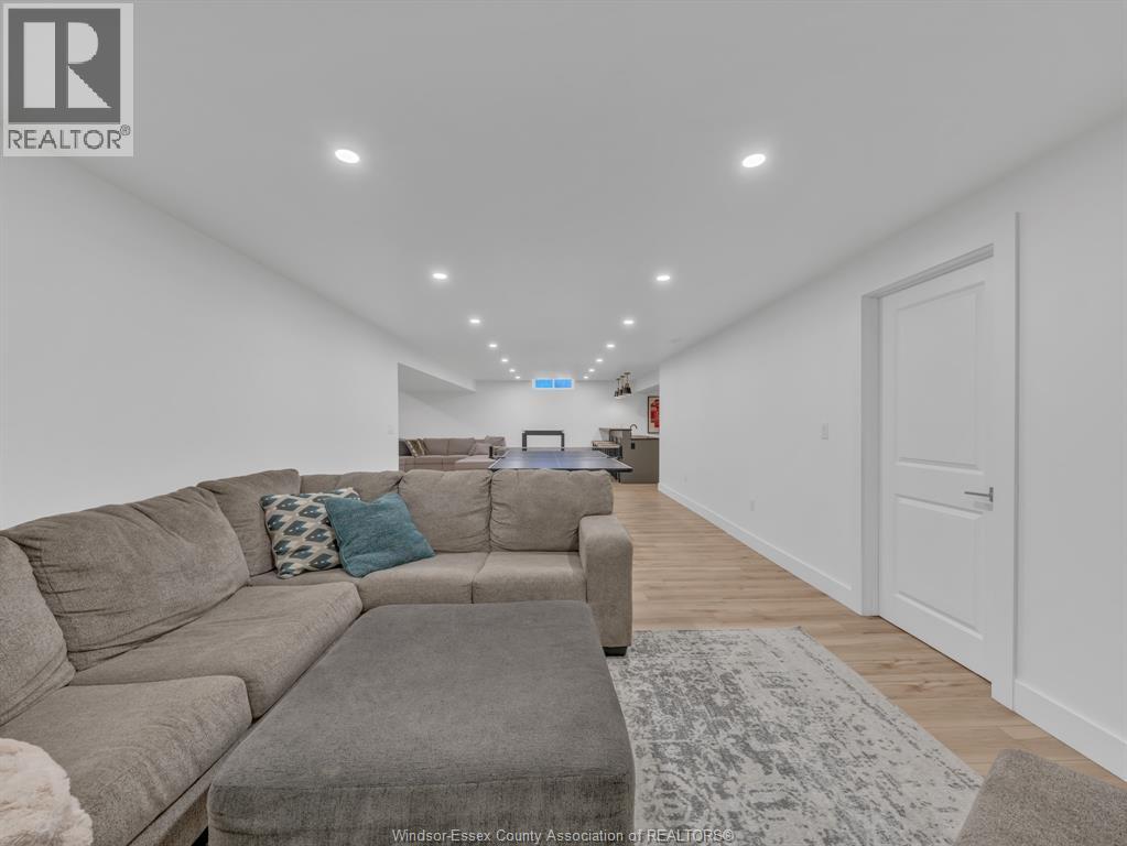 3639 SEVEN LAKES DRIVE - 39