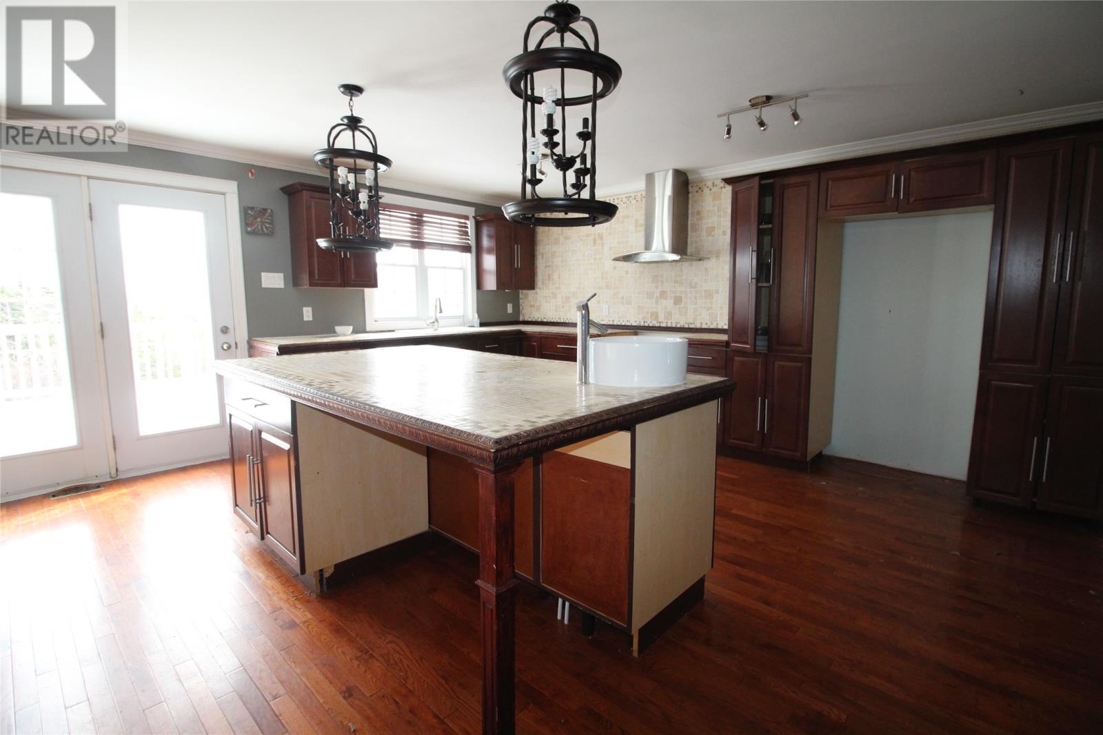 438 Main Street - 15