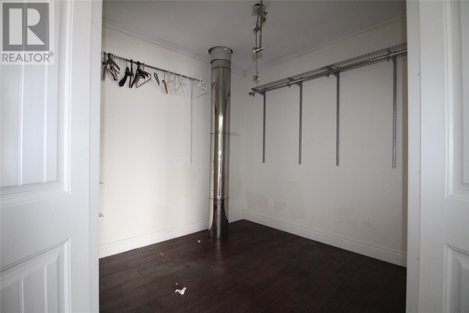 438 Main Street - 23