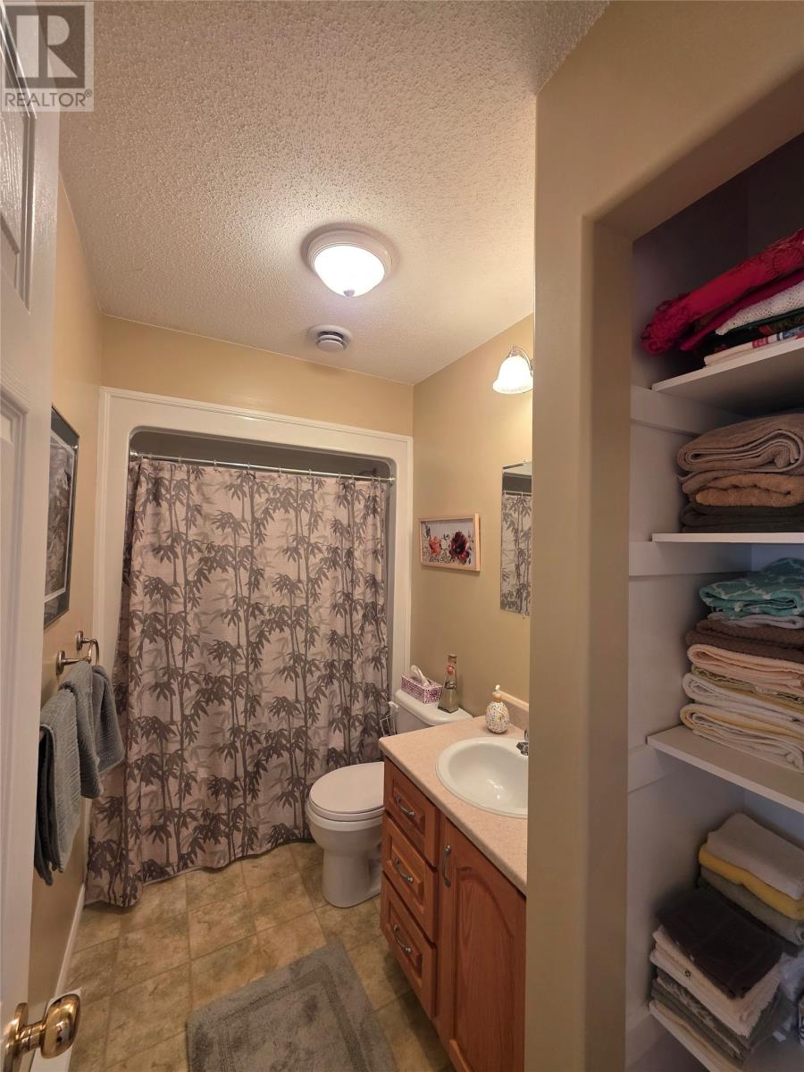 19 Carberrys Road - 11