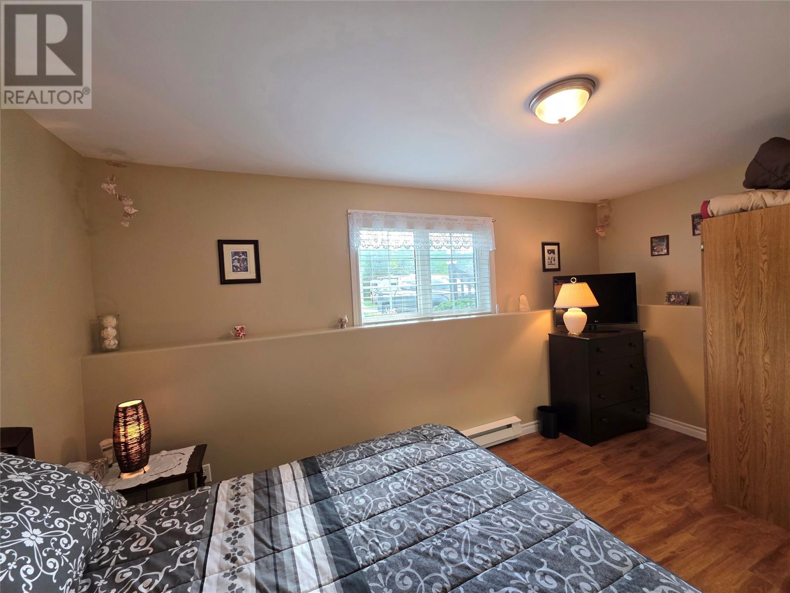 19 Carberrys Road - 22