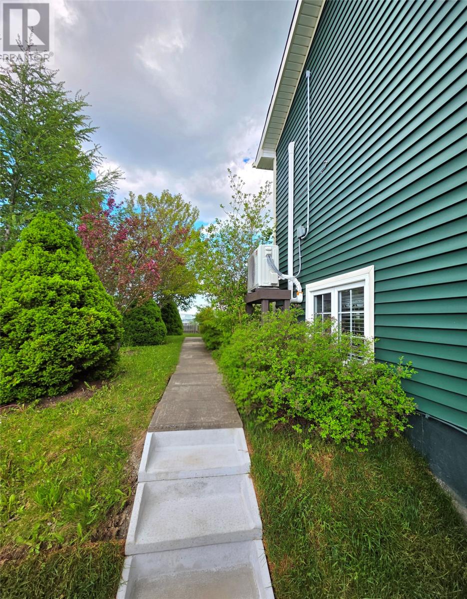 19 Carberrys Road - 28