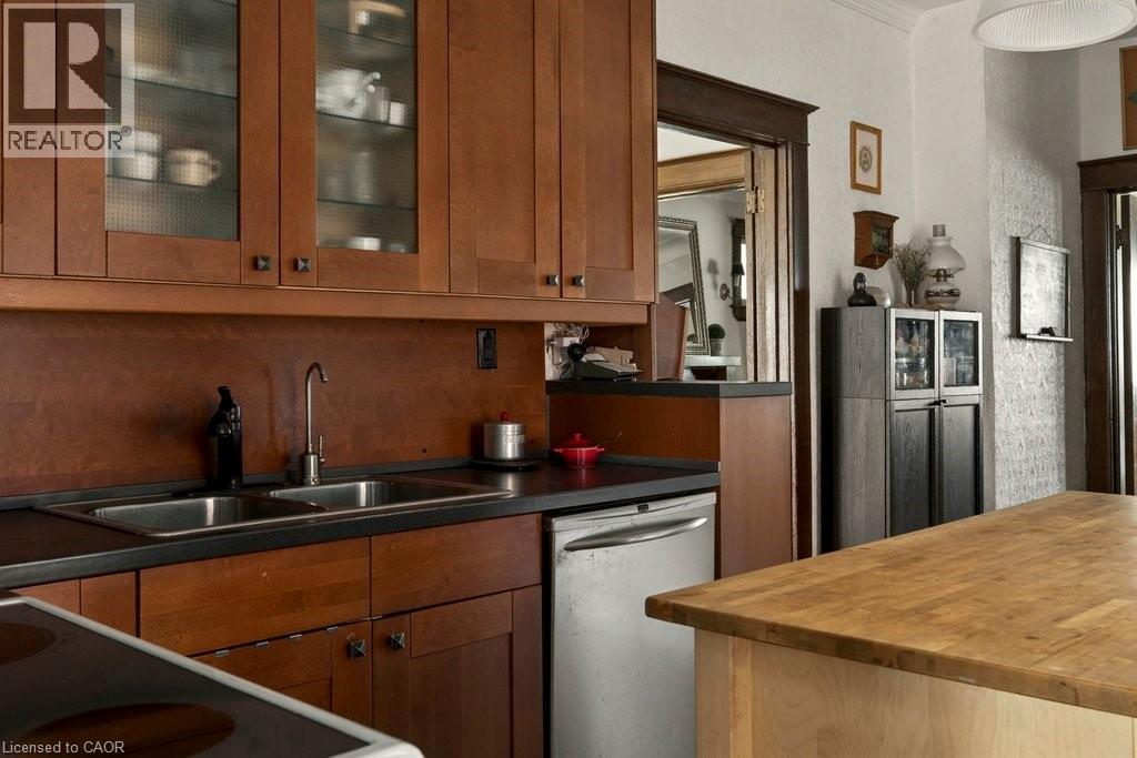 111 SPADINA Avenue - 19