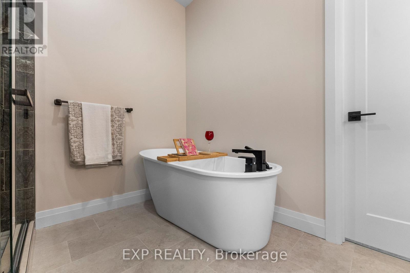 00 CALABOGIE ROAD - 26