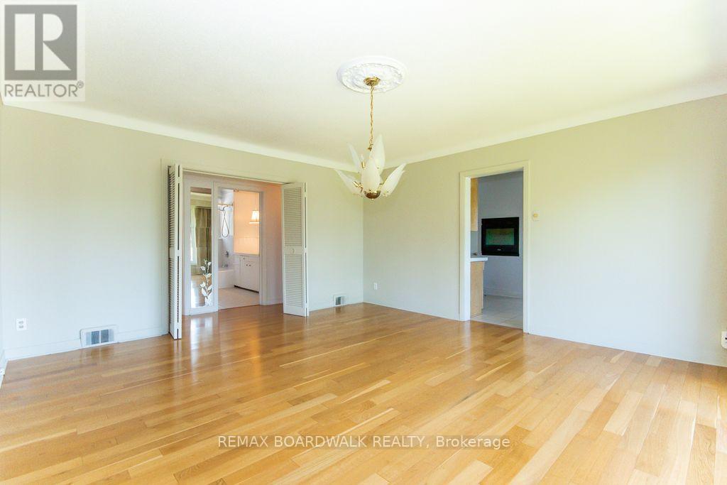 3654 NAVAN ROAD - 13