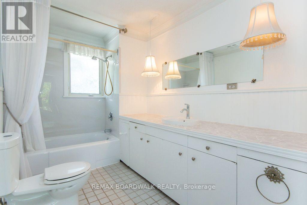 3654 NAVAN ROAD - 23