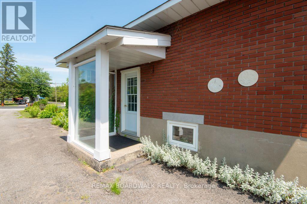 3654 NAVAN ROAD - 42