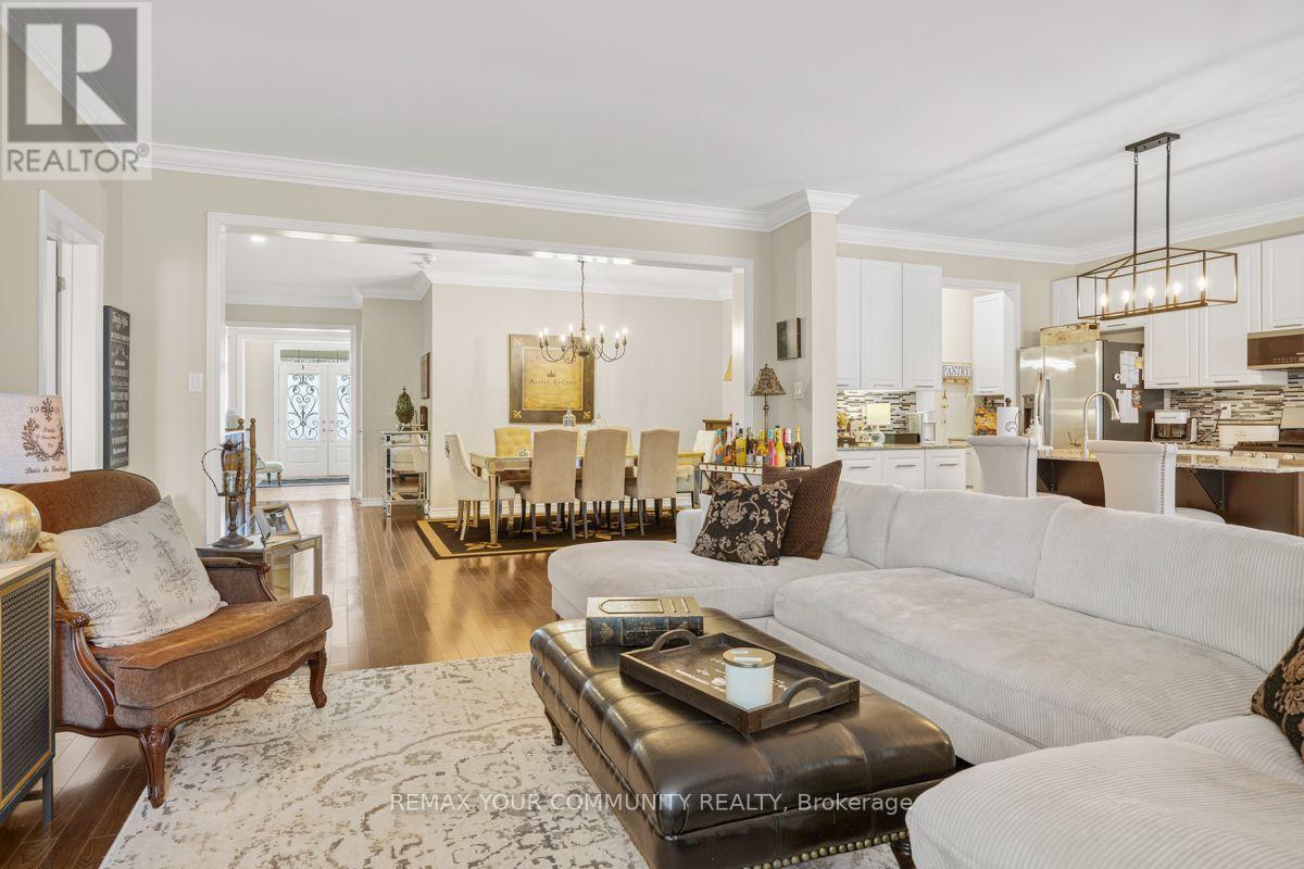 32 BEECHENER STREET - 13