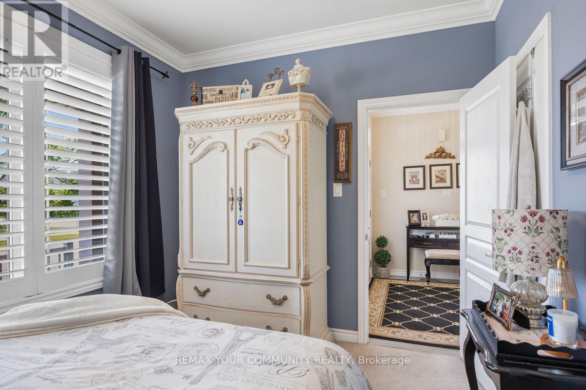 32 BEECHENER STREET - 21