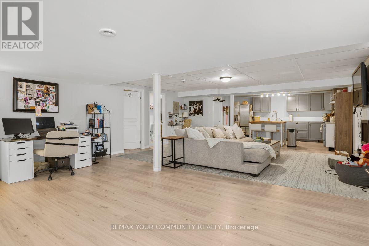 32 BEECHENER STREET - 29