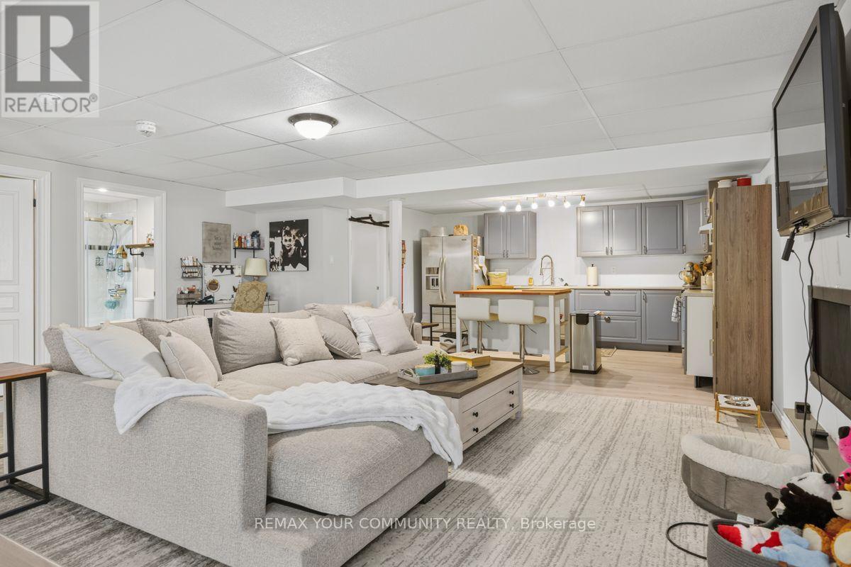 32 BEECHENER STREET - 30