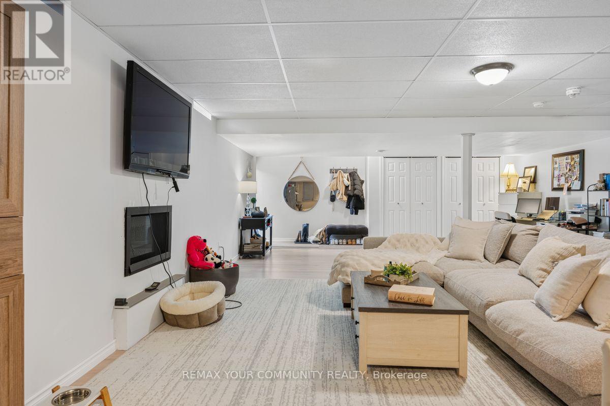 32 BEECHENER STREET - 31