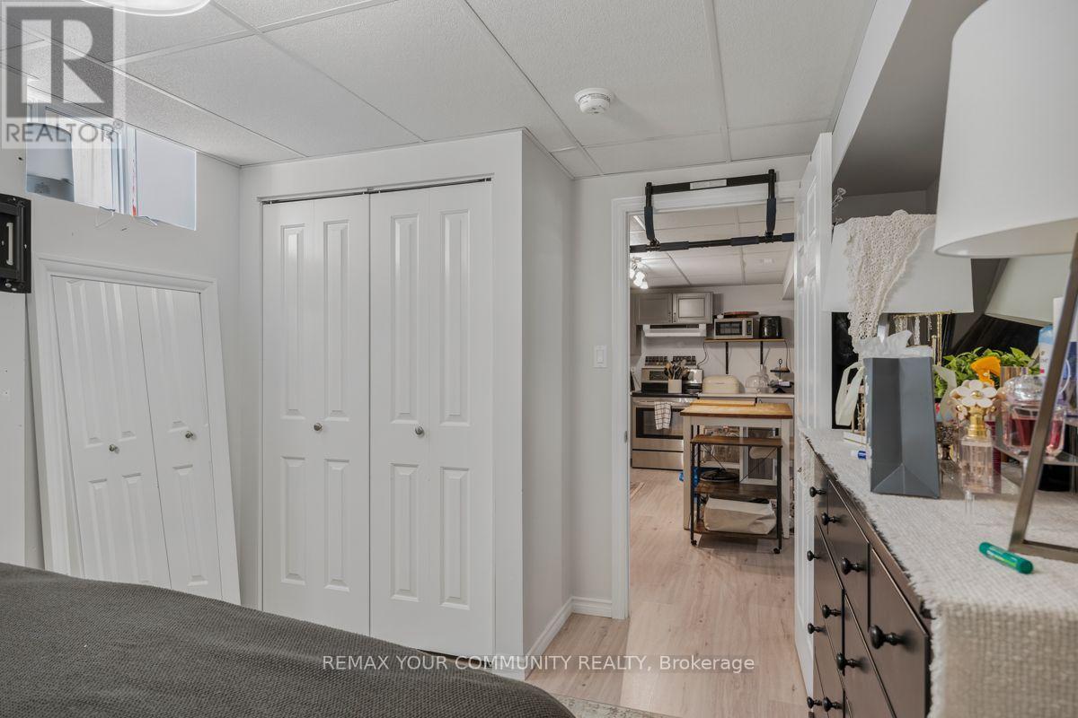 32 BEECHENER STREET - 35