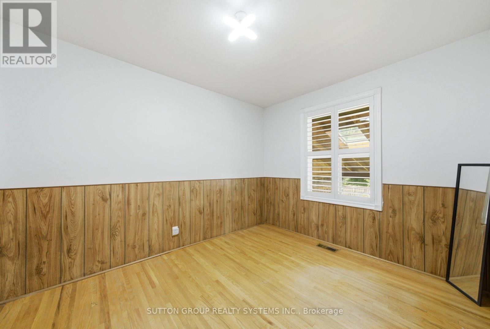2870 WESTON ROAD - 16