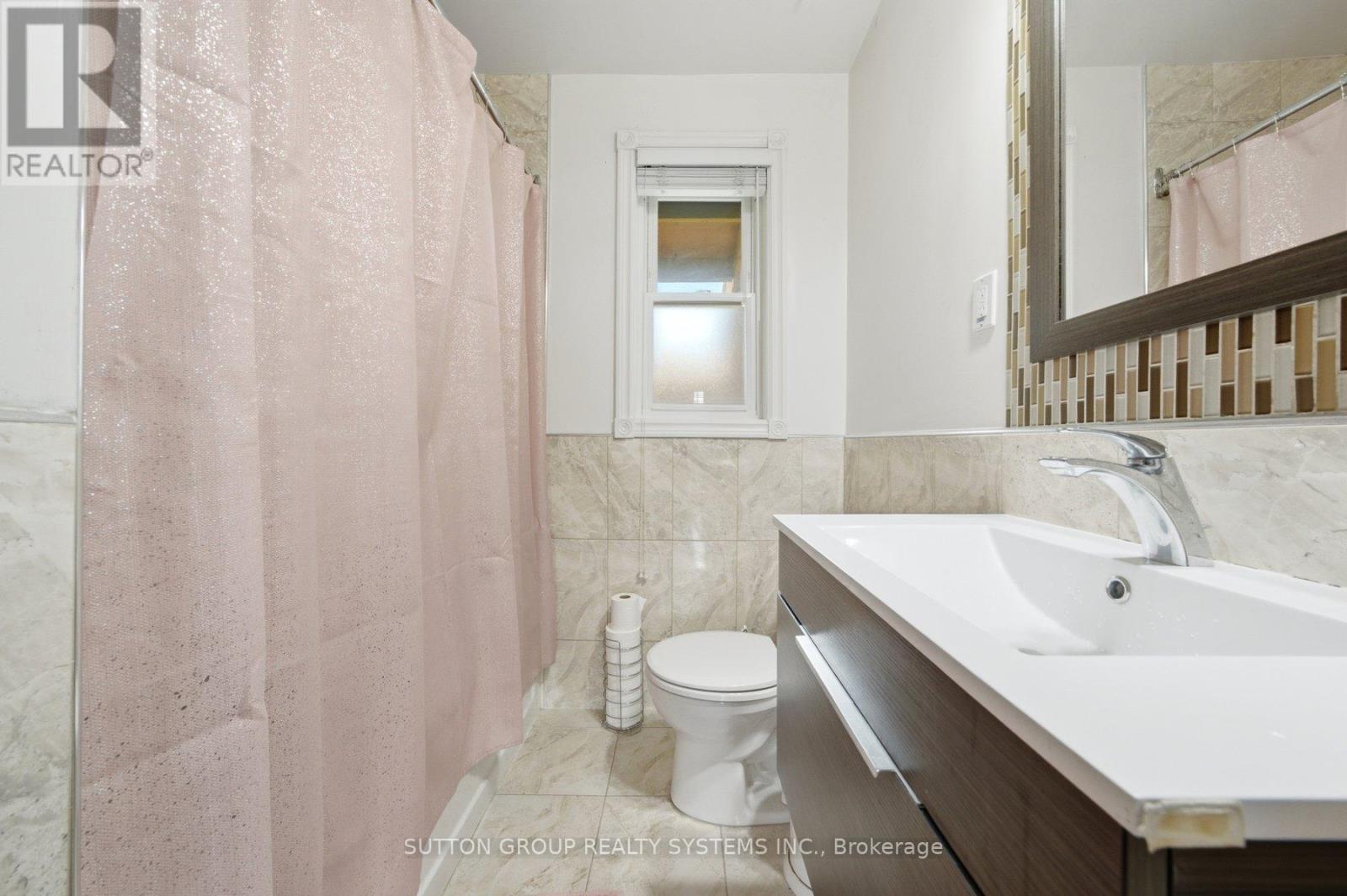 2870 WESTON ROAD - 17
