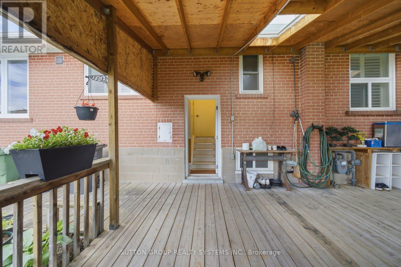 2870 WESTON ROAD - 19